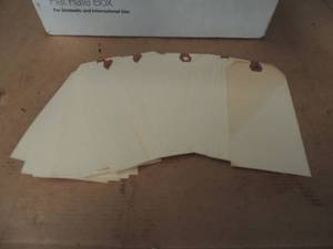 lot 248 image: 1000 pieces of label tags with holes