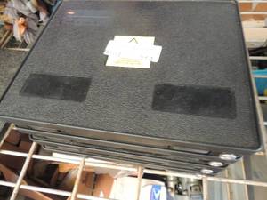 lot 314 image: 4-8520 Conductive containers black (empty)