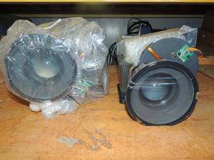 lot 319 image: 2x #6859 camera lenses look new