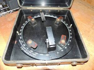 lot 321 image: Bureau of Ships U.S. Navy 9th Circle Mark III Model#2748 National Electrical Machine shops 12x6
