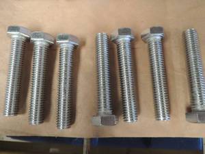 lot 333 image: Hex Head cap full thred S30-400  5 boxes 50 each