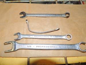 lot 350 image: assorted wrenches