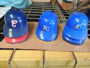 lot 451 image: 29 plastic baseball team hats in box