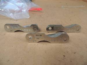 lot 487 image: 3x BSK-165