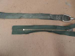 lot 494 image: Navy green zippers