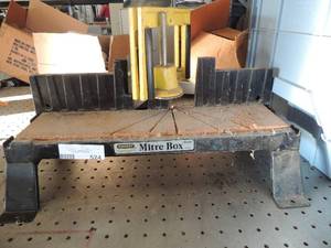 lot 524 image: Stanley miter box on stand