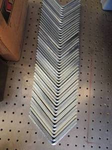 lot 541 image: 48 metal b-line corner bracets 5x1