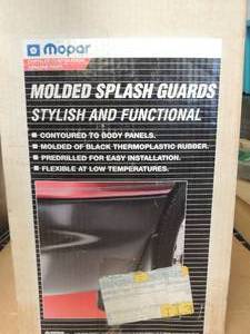 lot 561 image: Box of moulded splash  guards black large m#OC587