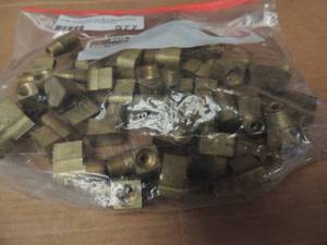 lot 577 image: Brass components fittings or connectors