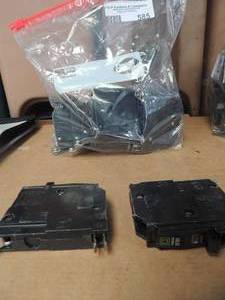 lot 588 image: breaker switches 10 AMP qty12