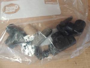 lot 594 image: Box of AN connectors