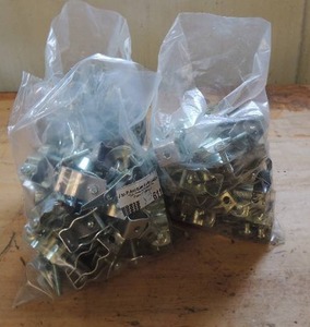 lot 611 image: 3 bags of clamps