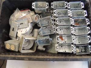 lot 613 image: 3 red dot lamp holders wall plug brackets 31 plug brackets