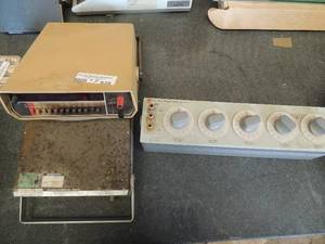 lot 639 image: Keithley 177 microvolt DMM serial#10164 210 volts internal fues heaith kit frequency counter model #IB-1101 12D vac 100w 1433-y Deca resister general radio