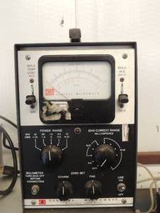 lot 702 image: General Micro Wave paver meter milliwatts10
