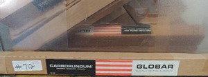 lot 712 image: 40 piece Glober electric heating elements RE 100B graphite products