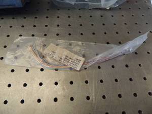 lot 727 image: Commodity correctors airborn sanding pads and electrical components