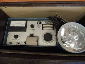 lot 793 image: BalMac vibration analyzer model216 RPM in case