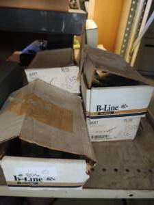 lot 806 image: 5 boxes of shelving brackets B line brand