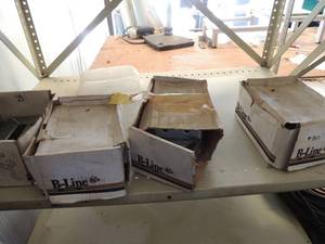 lot 807 image: 4 boxes f corner shelving  brackets