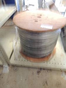 lot 814 image: Poll black wire rubber hose