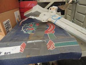 lot 824 image: 9 diameter mirror 1.75deep portable lamp27.25 tall