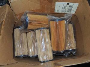 lot 832 image: LARGE BOX OF POOL FILTERS