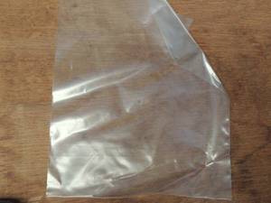 lot 841 image: Box of plastic storage bags 100 plus