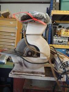 lot 860 image: Coburn Rocket Table GRINDING STONE  model #R5D serial 570
