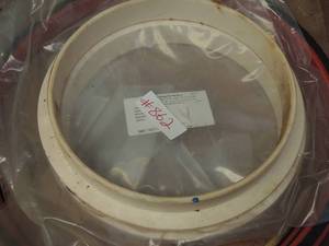 lot 862 image: orange and white capt. Windows