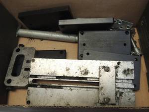 lot 892 image: Metal weights