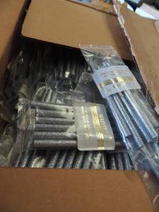 lot 28 image: 4 glue sticks Silver glitter