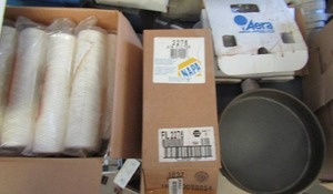 lot 696 image: USA STANDARD TESTING SIEVE #40, Box filterite Vo20A1 filters qty9   Mass flow controller,    NAPA 2276