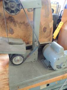 lot 934 image: Delta Rockwell sander grinder model 62-660 250 v  60 cycle  type scs 3450 rpms