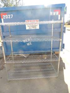lot 984 image: Metal shelving unit (comes apart)
