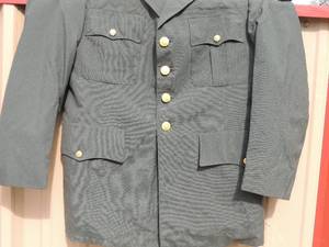 lot 918 image: Mens Army dress jacket  size 44R