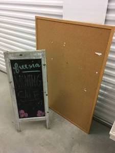 lot 177 image: Easel Chalkboard and Bulletin Board