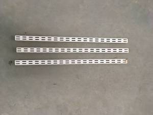 lot 186 image: Elfa Shelving Brackets