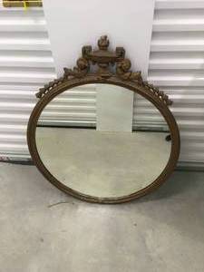 lot 192 image: Round Antique Mirror