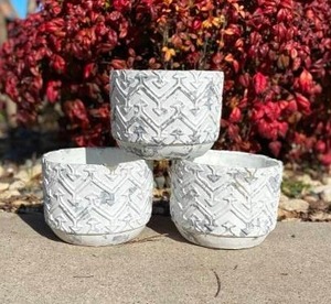 lot 7 image: 3 White Planters