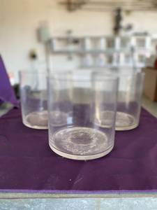 lot 32 image: 3 Glass Planters