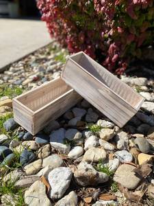 lot 42 image: 2 Wooden planters