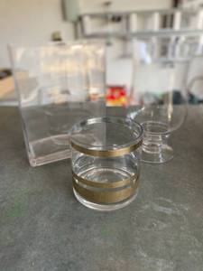 lot 85 image: Glass Florist Vases (3)