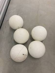 lot 130 image: Solid Styrofoam Balls for arrangements (4)
