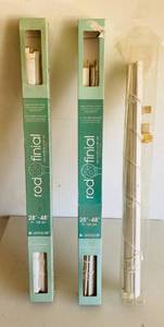 lot 41 image: 3 28�x48� Levolor Blinds