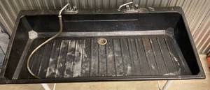 lot 146 image: Trough Sink 71 12� x 32 12�