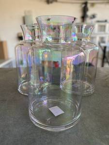 lot 71 image: 2 Fairy Glass Vases