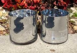 lot 25 image: 2 Silver Mirror Glass Planters