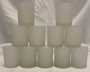 lot 226 image: Frosted Votives 11pcs 2.5 x 3