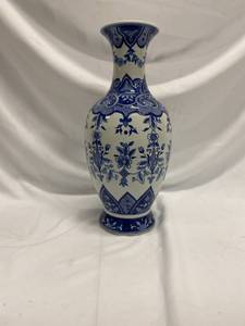lot 329 image: Pier 1 Blue and White Ceramic Vase